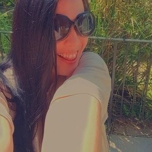 Meet your Posher, Tina